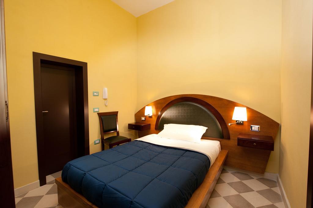 B&B Residenza Pizziniaco Lecce Cameră foto